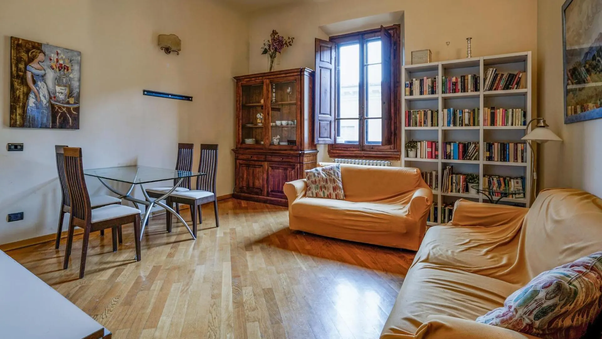 2 Bedroom Cozy Apartment In Firenze